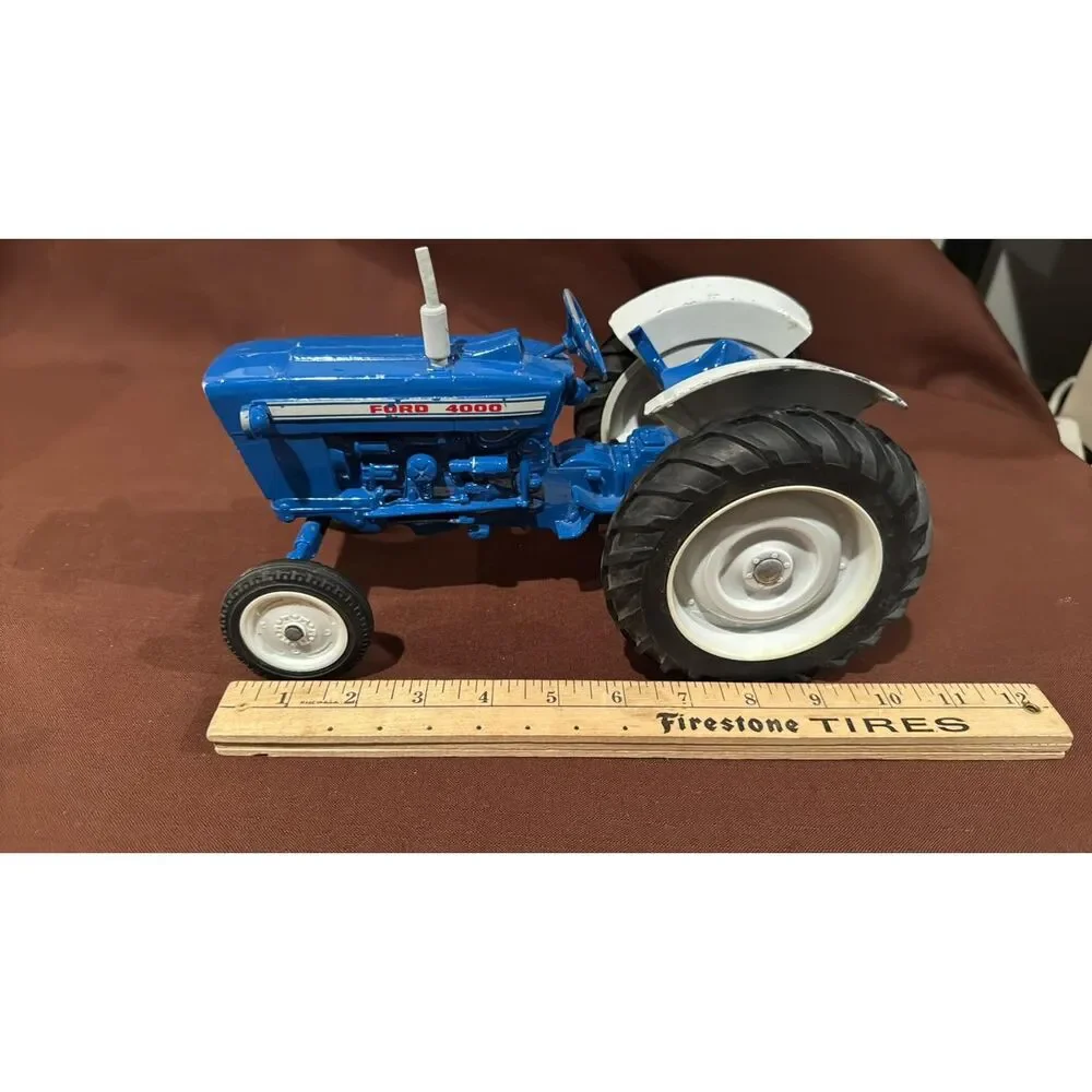 Ertl Ford 4000 Wide- Front Tractor w/ 3-Point Hitch 1/16